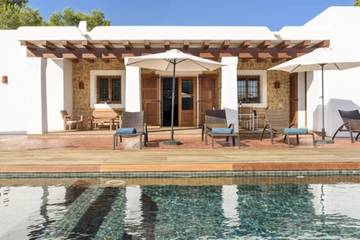 Villa in Santa Eulària des Riu, Ibiza Osten für 5 