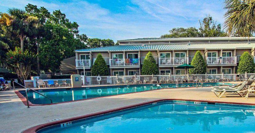 Vacation rental for 6 people, with balcony and pool in Hilton Head Island