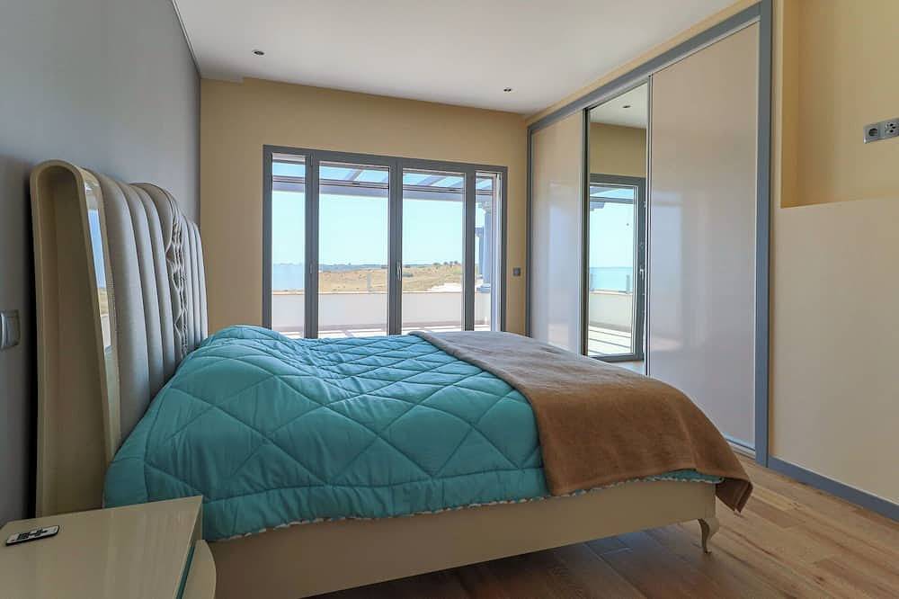 Exceptionally spacious 5 bed villa with swimming pool, snooker table - 155319/Al in Castro Marim, Faro Distrikt