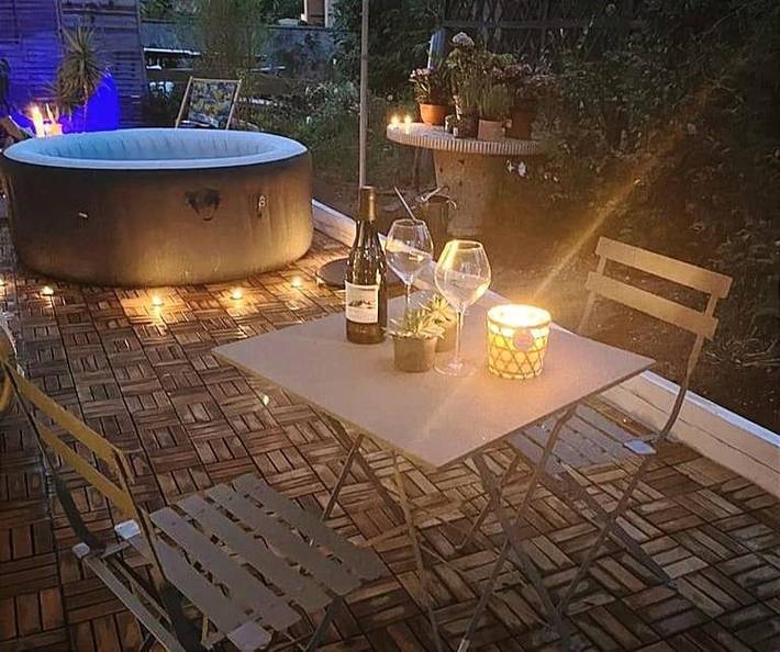 Location de vacances pour 2 personnes, avec jardin et jacuzzi à Bron - 3