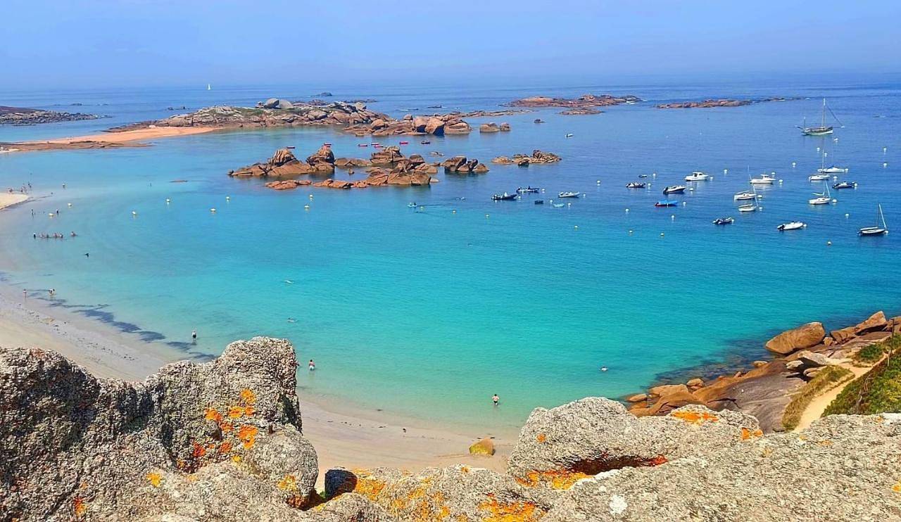 The Cuban & Spa Privé in Perros-Guirec, Rosa Granitküste