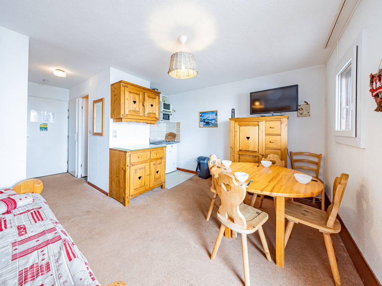 Ganzes Studio, Gemütliches Studio - 26m² - 4 Personen - am Hang und nahe Einkaufsmöglichkeiten in Saint-François-Longchamp, Le Grand Domaine