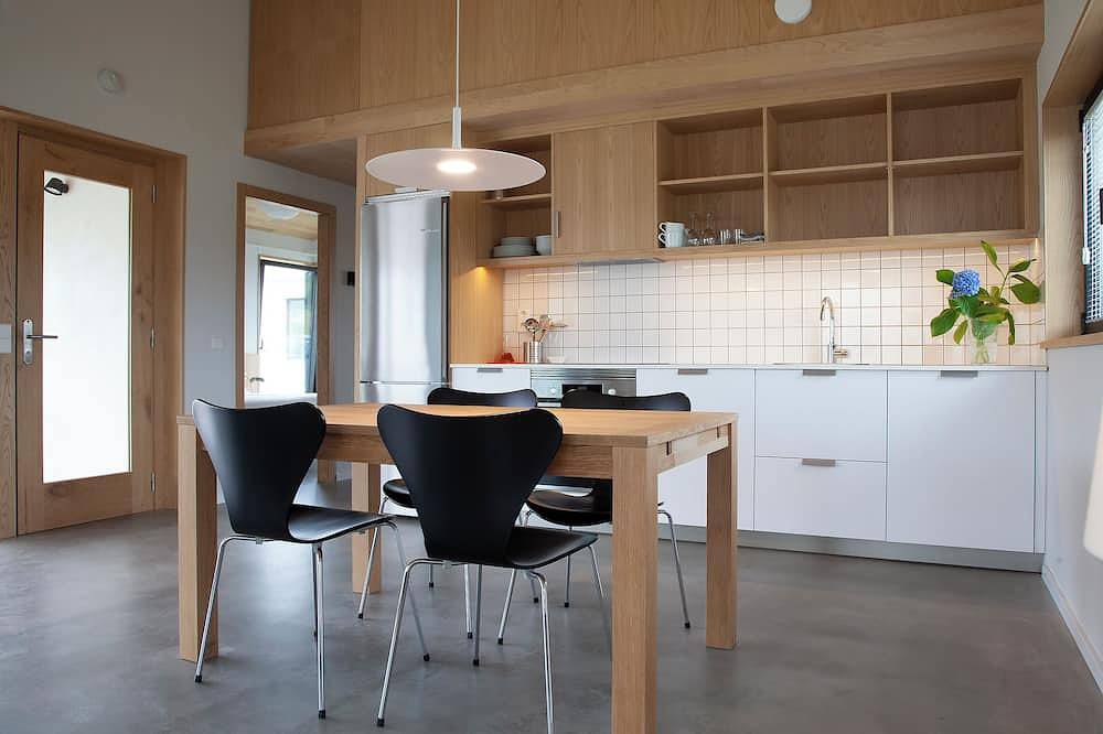 Entire apartment, Barrio del Norte: Two-bedroom apartment in Valdés, Costa Verde (Spain)