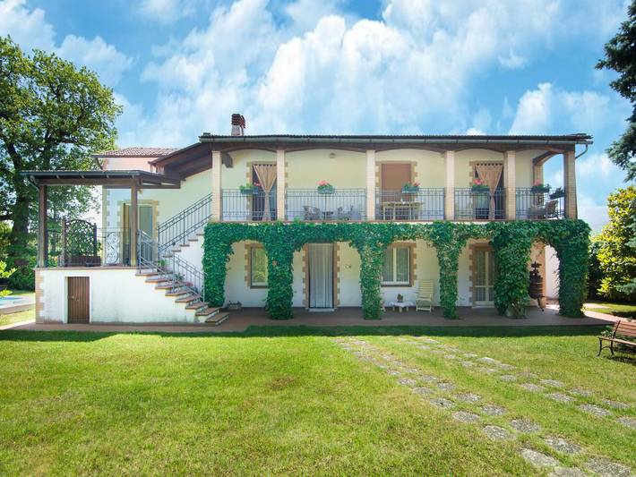 Appartamento per 4 persone, con giardino e piscina in Parco nazionale dei Monti Sibillini