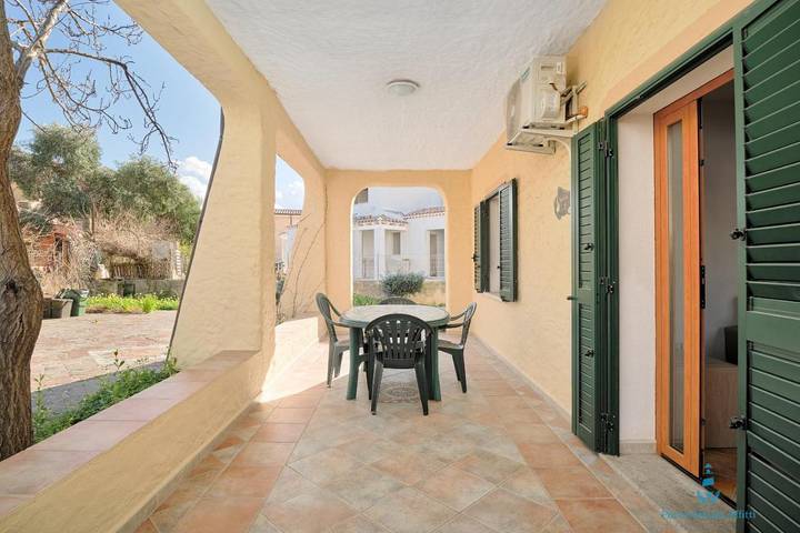 Location de vacances pour 4 personnes, avec jardin et vue à Porto Ottiolu - 2