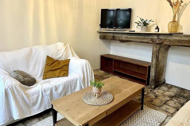 Maison de vacances pour 2 personnes, avec jardin, animaux acceptés à Angoulême