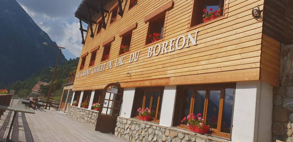 Maison d’hôte pour 2 personnes, avec vue sur le lac ainsi que terrasse et vue
