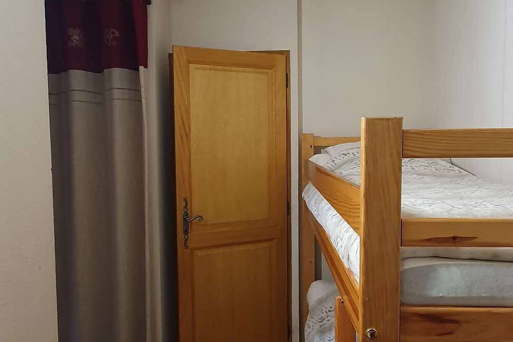 Entire apartment, Metabief - Beausoleil - Front des Pistes Apartment 6 People - Appa Bfp 105C in Mouthe-Lac et Mont d’Or, Doubs