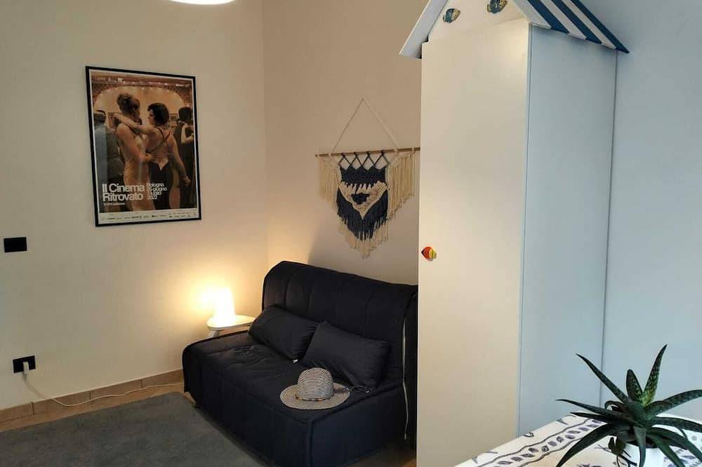 Ganze Wohnung, Studio apartment a stone's throw from the sea in Pineto, Adriaküste Abruzzen