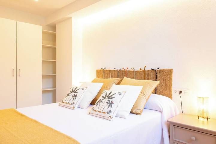 Apartamento entero, Oasis Urbano Elche - Terraza y Vistas al Palmeral in Elche, Provincia de Alicante
