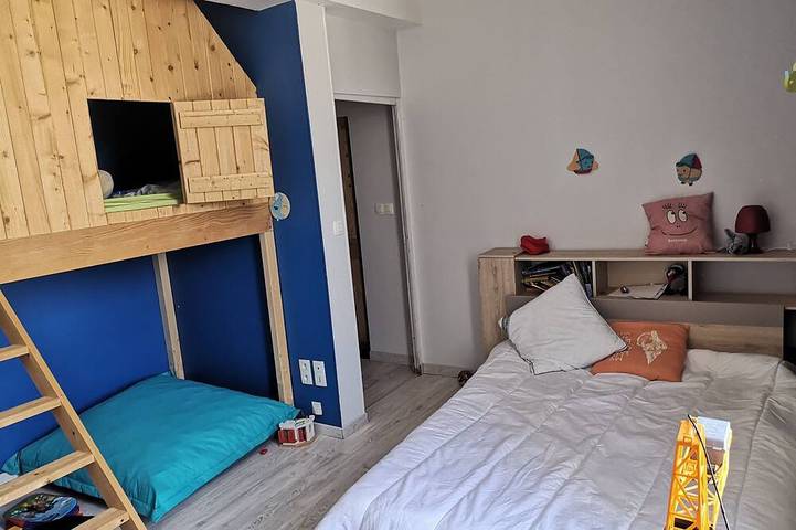 Location de vacances pour 7 personnes, avec terrasse à Castéra-Verduzan