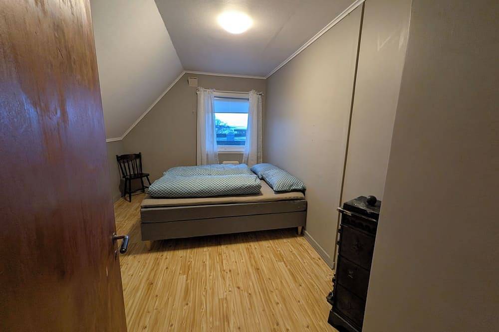 Entire vacation home. 3 bedroom, central location. in Harstad