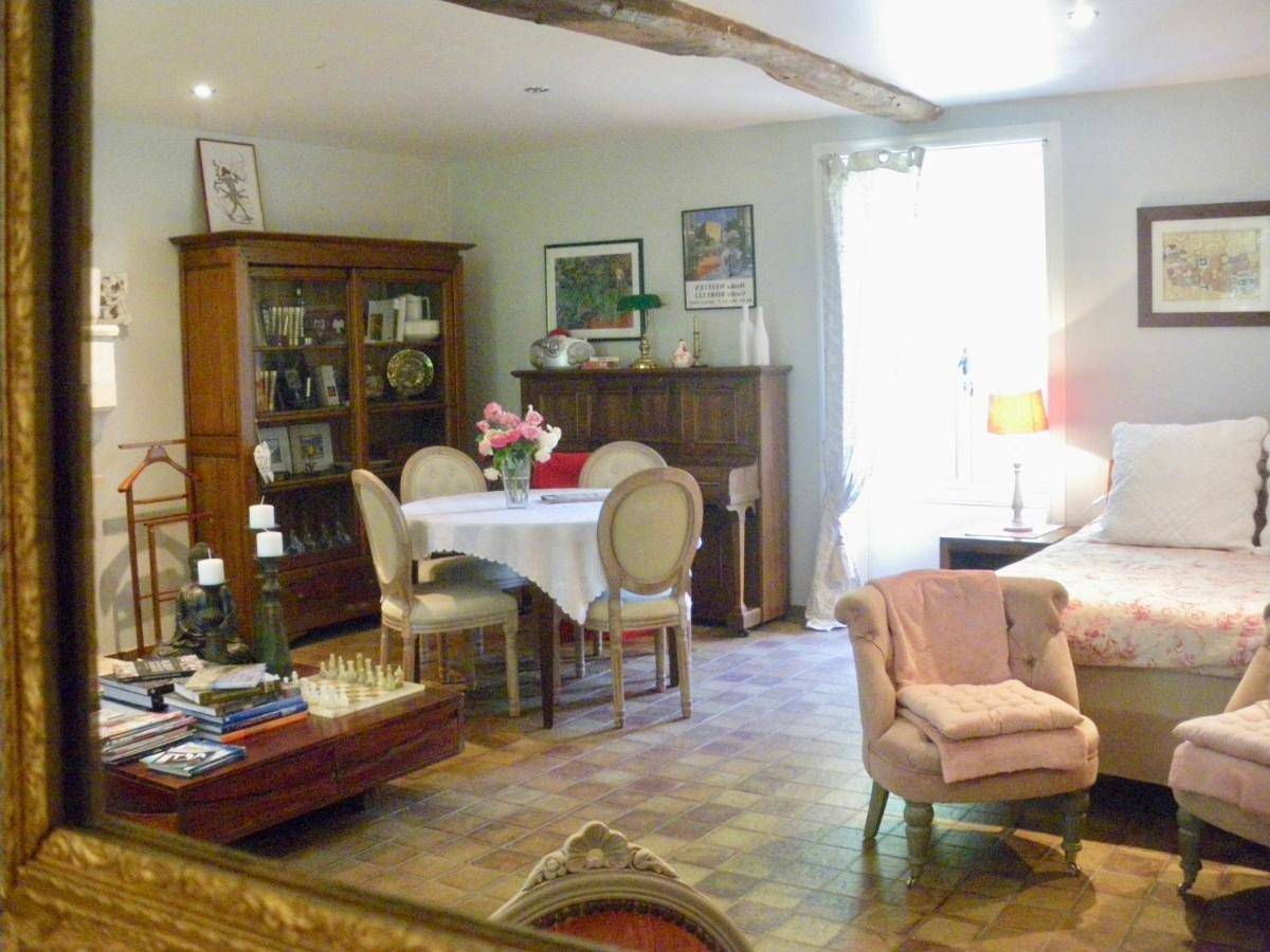 Double Room with Private Bathroom in Sainte-Hermine, Fontenay-le-Comte