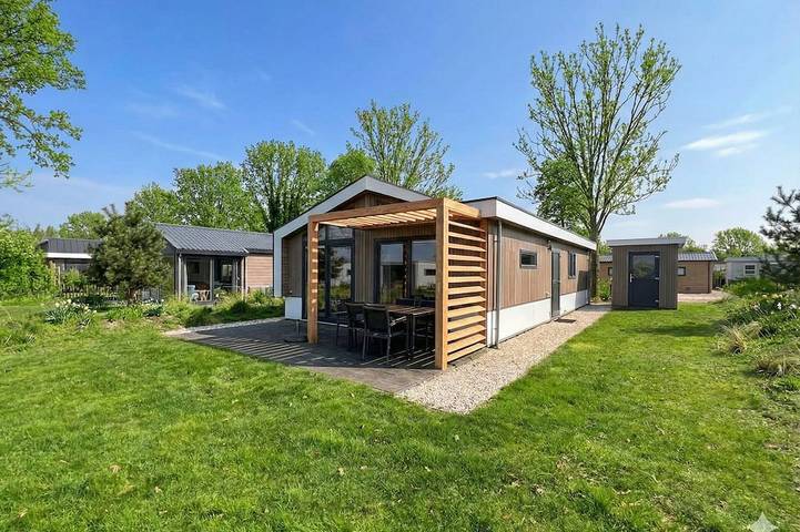 Wohnwagen für 6 Personen in Hellevoetsluis