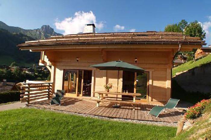 Casa rural para 12 personas, con terraza y jardín - 1
