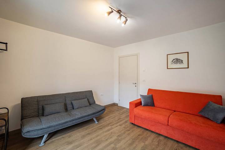 Ganze Wohnung, Ferienwohnung 'Silbernagl Terrasse - Blick Zum See' mit Gemeinschaftsterrasse und WLAN in Issing, Pfalzen