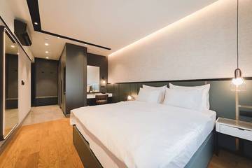 Ferienhaus für 2 Personen, mit Balkon und Garten sowie Sauna in Montenegro