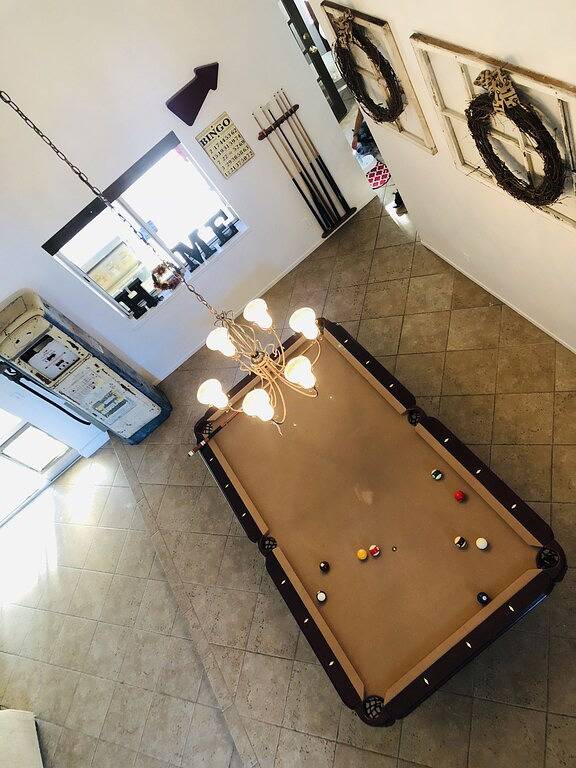 Erschwingliches schönes Haus mit eigenem Pool in Thousand Palms, Palm Desert