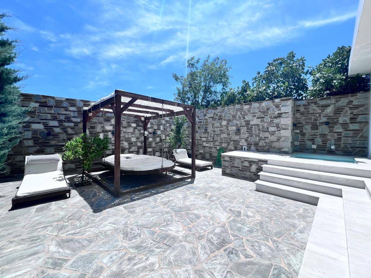 Villa with Private Pool in Anavyssos, Regionalbezirk Ostattika