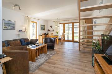 Ferienpark für 4 Personen, mit Terrasse und Garten in Zingst