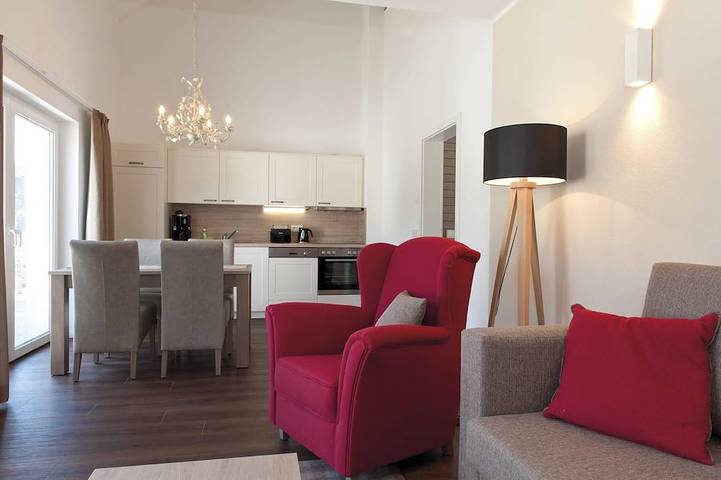 Ferienwohnung für 4 Personen, mit Sauna und Balkon sowie Garten in Rathen