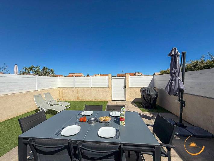 Apartamento de vacaciones para 5 personas, con piscina además de terraza y jardín - 1