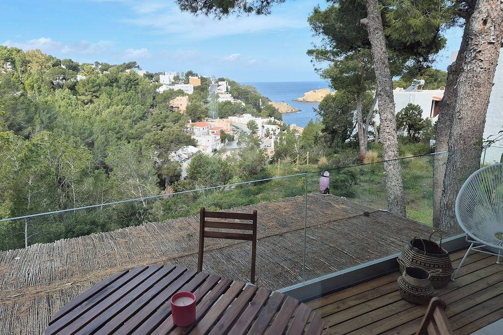 Apartamento entero, Renovado,Deck Panoramico Mar Sunset 4' Playa Vadella ! Last Week August 15% Off! in Cala Vedella, Sant Josep de sa Talaia