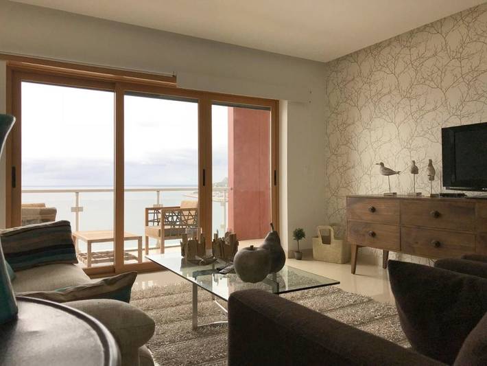 Apartamento de férias para 6 pessoas, com terraço e piscina e ainda vista, com animais de estimação em Sesimbra