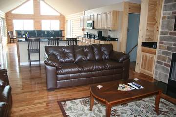 Log Cabin for 14 Guests in Page County, Picture 4
