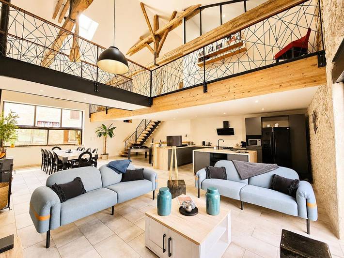 Gîte pour 8 personnes, avec Terrasse à Magnac-sur-Touvre