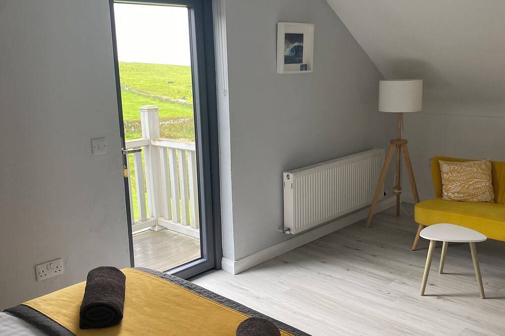 3 bedroom home with snooker/ gym studio by the sea in Rossnowlagh, Co. Donegal in Donegal, County Donegal