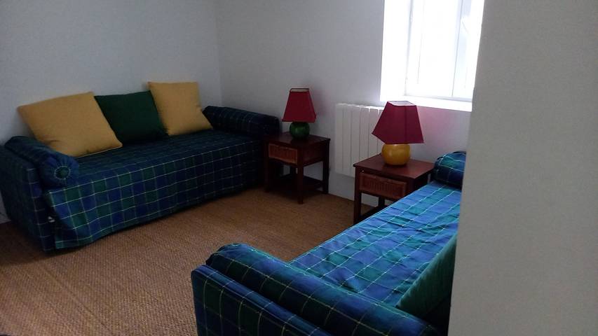 Location de vacances pour 4 personnes, avec piscine et jardin à Saint-Cyr-sur-Mer - 3