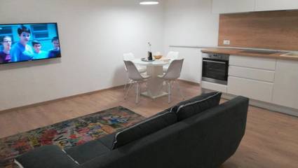 Maison d’hôte pour 4 personnes, avec vue et balcon à Makarska