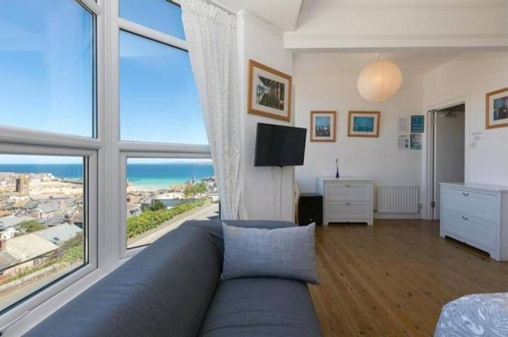 Bed and breakfast for 3 people, with view in Cornwall
