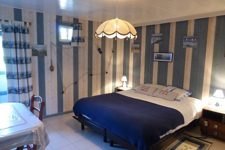 Gîte pour 2 personnes, avec jardin dans Mesnil-Roc'h - 2