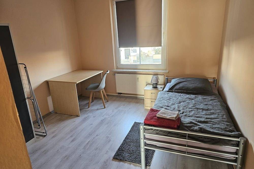 Ganze Wohnung, Ferienwohnung/App. für 3 Gäste mit 80m² in Leuna in Leuna, Saale-Unstrut