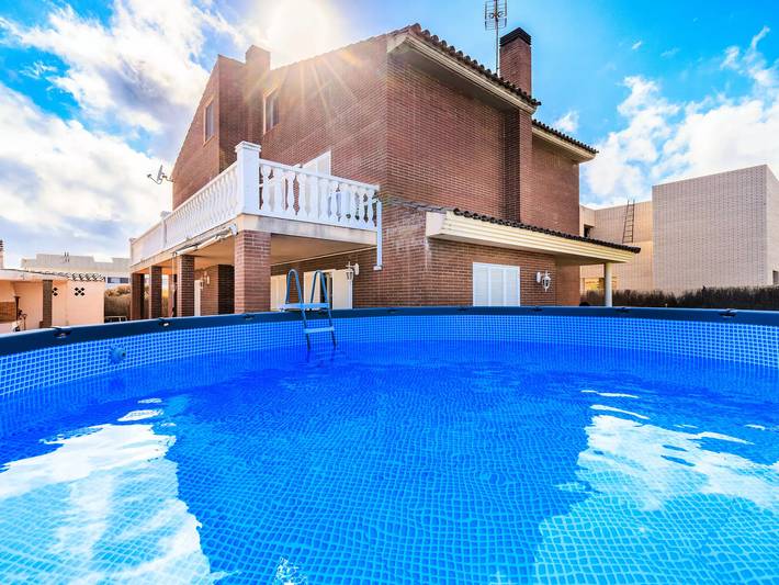 Chalet para 22 personas, con jardín en Cambrils