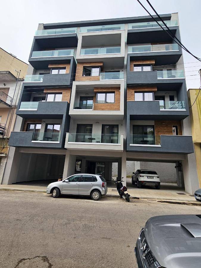 Apartament wakacyjny dla 4 osób, z widok i widok na jezioro oraz taras w Janina regionalna Preweza