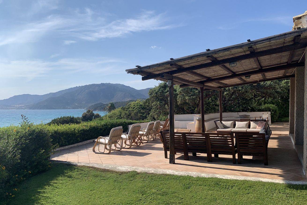 Villa Blu - con vista e accesso privato sul mare in Notteri, Villasimius