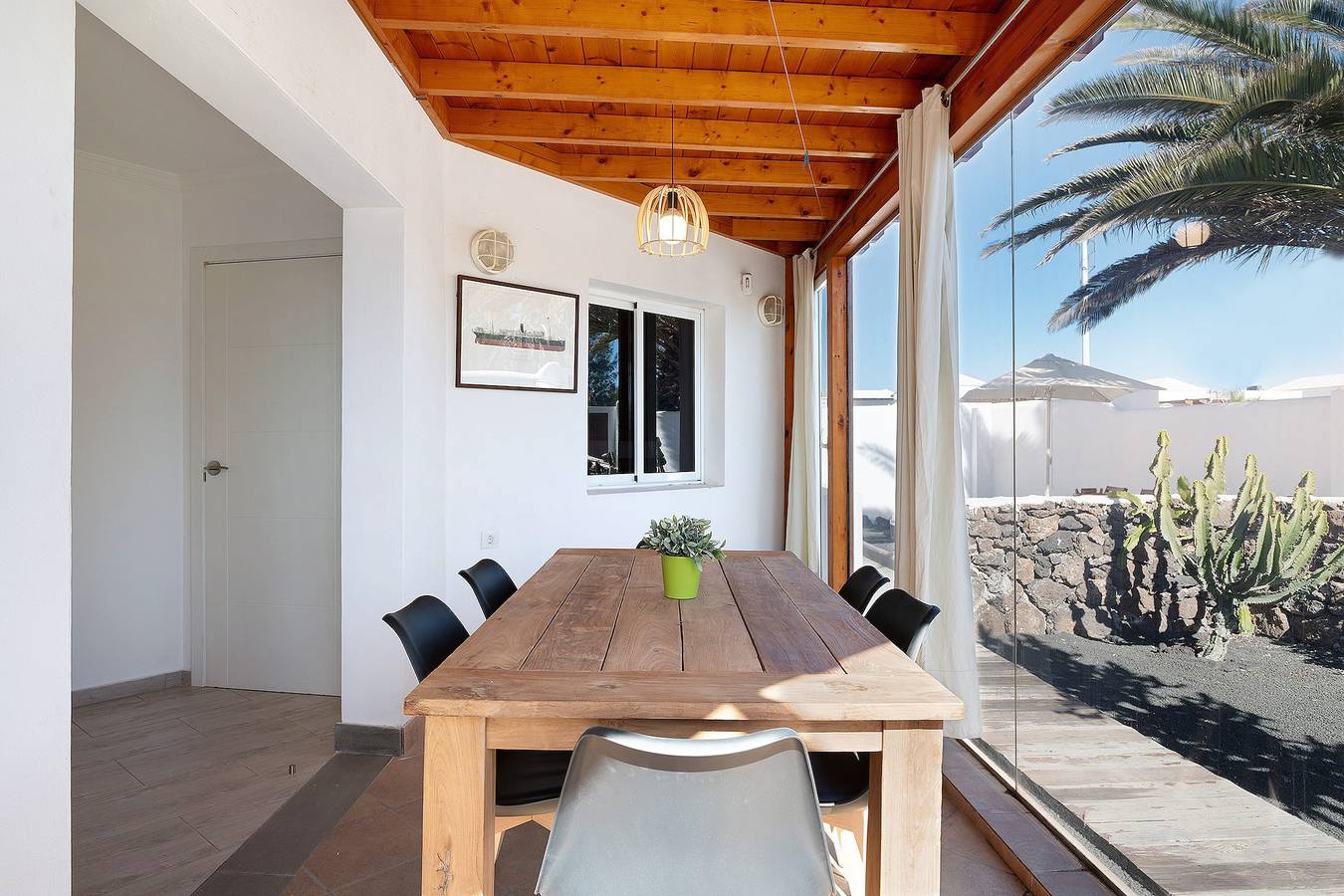 Villa de vacaciones 'La Rinconera' con terraza privada, jardín privado y Wi-Fi in Playa Blanca, Yaiza