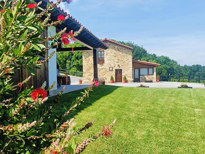 Casa rural para 10 personas, con jardín y vistas - 1