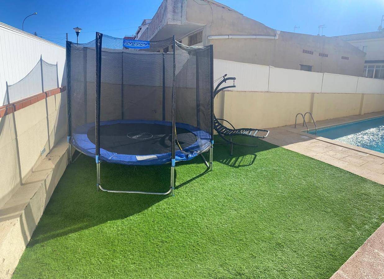 Casa con Gran Piscina particular cerca playa in Torredembarra, Costa Dorada