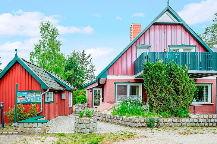 Ferienwohnung für 2 Personen, mit Sauna und Terrasse, mit Haustier in Prerow