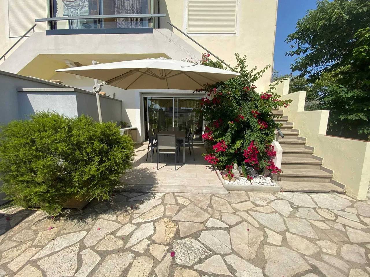 Appartement entier, Appartement confortable à Aigues-Mortes de 60 m² in Aigues-Mortes, Côte d'Améthyste