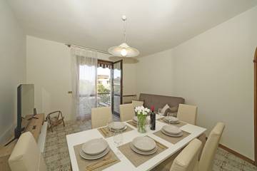 Location De Vacances pour 6 Personnes dans Maderno, Toscolano-Maderno, Photo 3