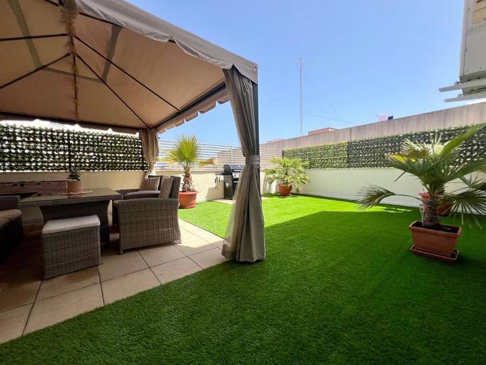 Apartamento de vacaciones para 6 personas, con vistas y jardín - 1