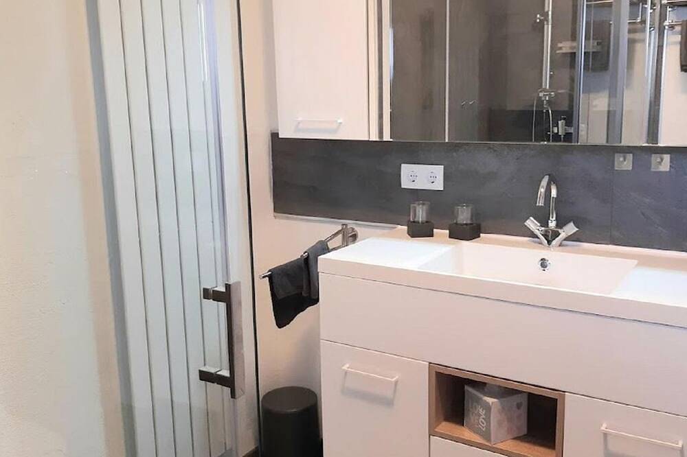 Ganze Wohnung, Appartement/Fewo, Dusche, Wc, Wohn-/Schlafraum Nr1 - Gästehaus am Sonnenberg in Schweigen-Rechtenbach, Südliche Weinstraße