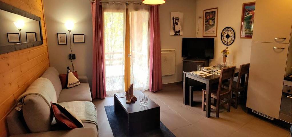 Gîte pour 4 personnes, avec balcon ainsi que piscine et vue dans Office De Tourisme De Font Romeu - 2