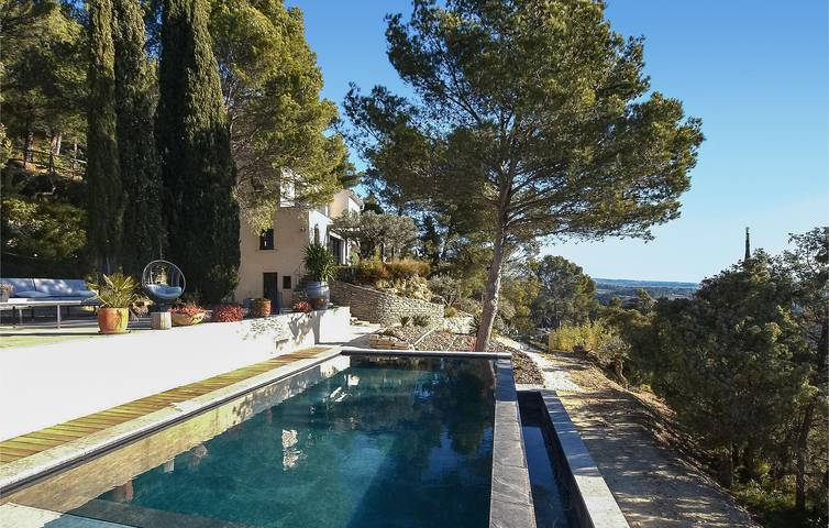Location de vacances pour 6 personnes, avec terrasse ainsi que jardin et piscine à Beaumes-de-Venise - 3