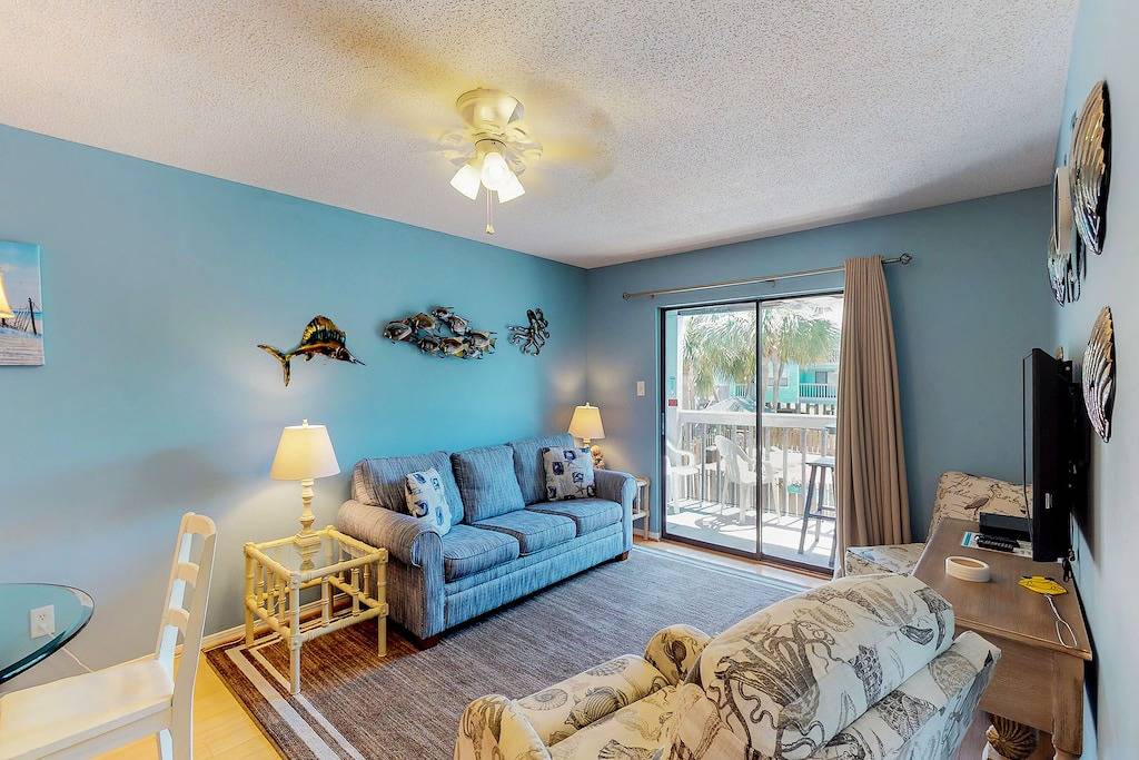 Vacation Apartment for 6 Guests in Gulf Shores, Alabama Gulf Coast